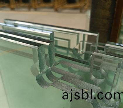 磨(mo)砂工(gong)藝玻(bo)瓈(li)
